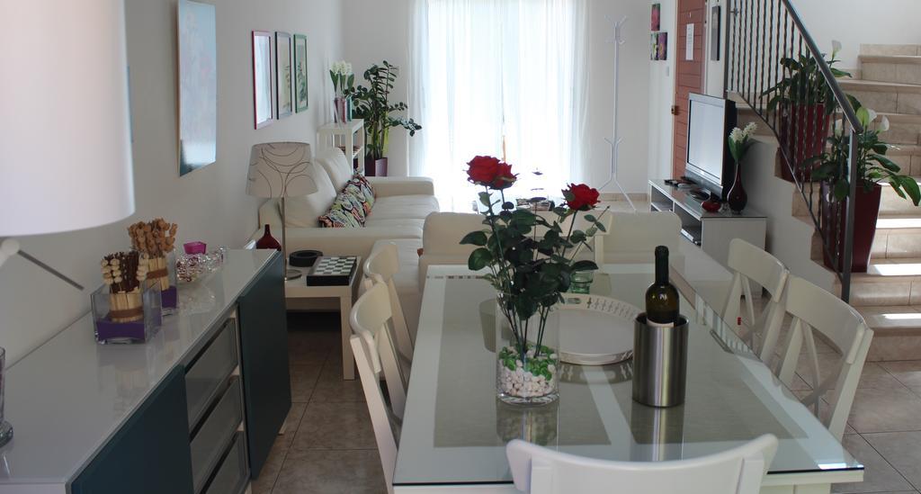 Estia Luxury Maisonette Pafos Quarto foto