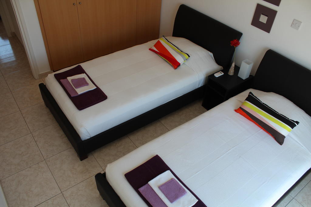 Estia Luxury Maisonette Pafos Quarto foto