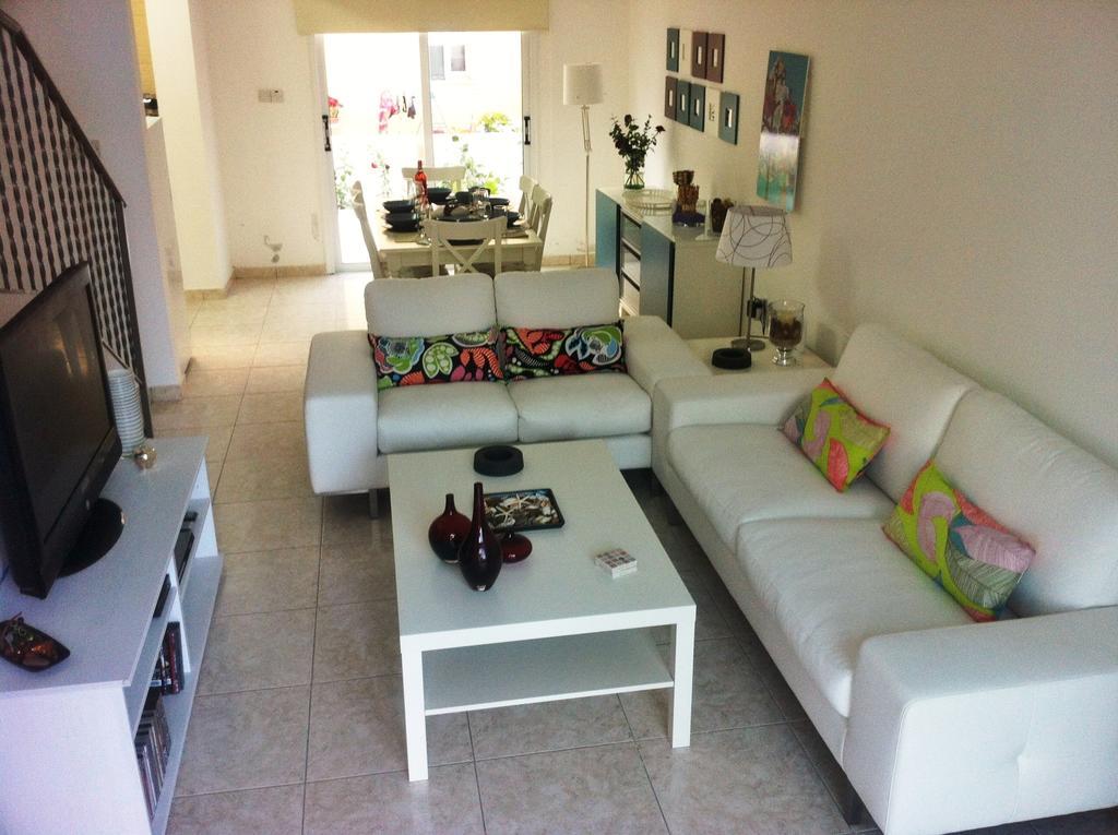 Estia Luxury Maisonette Pafos Quarto foto